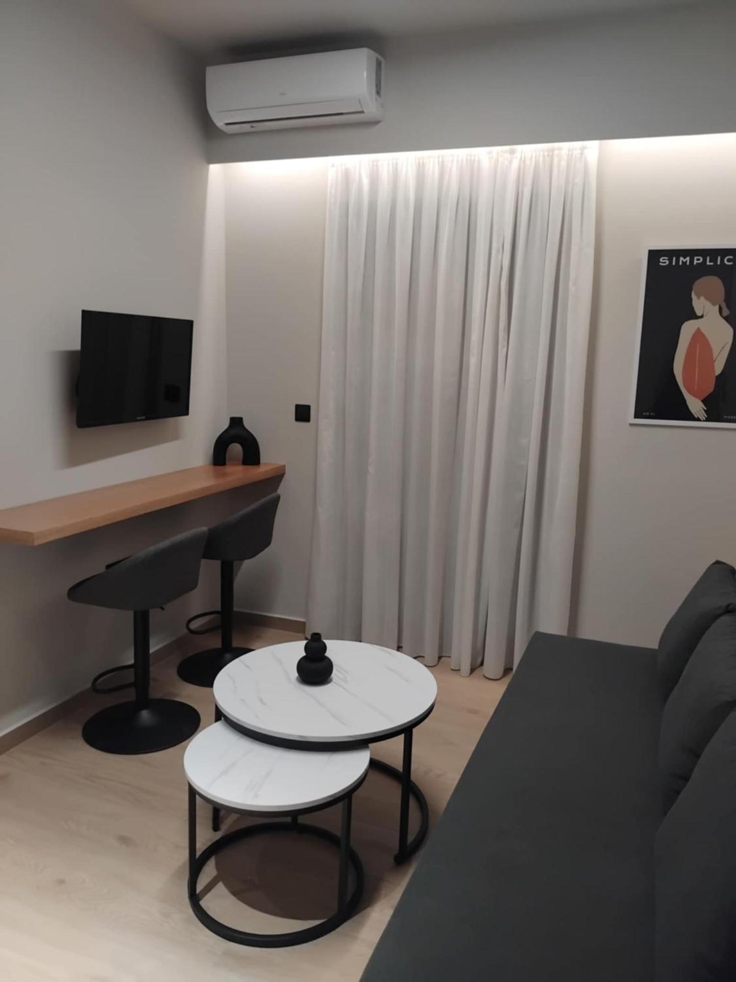 Simple, Calm And Luxurious Apartman Kalamáta Kültér fotó