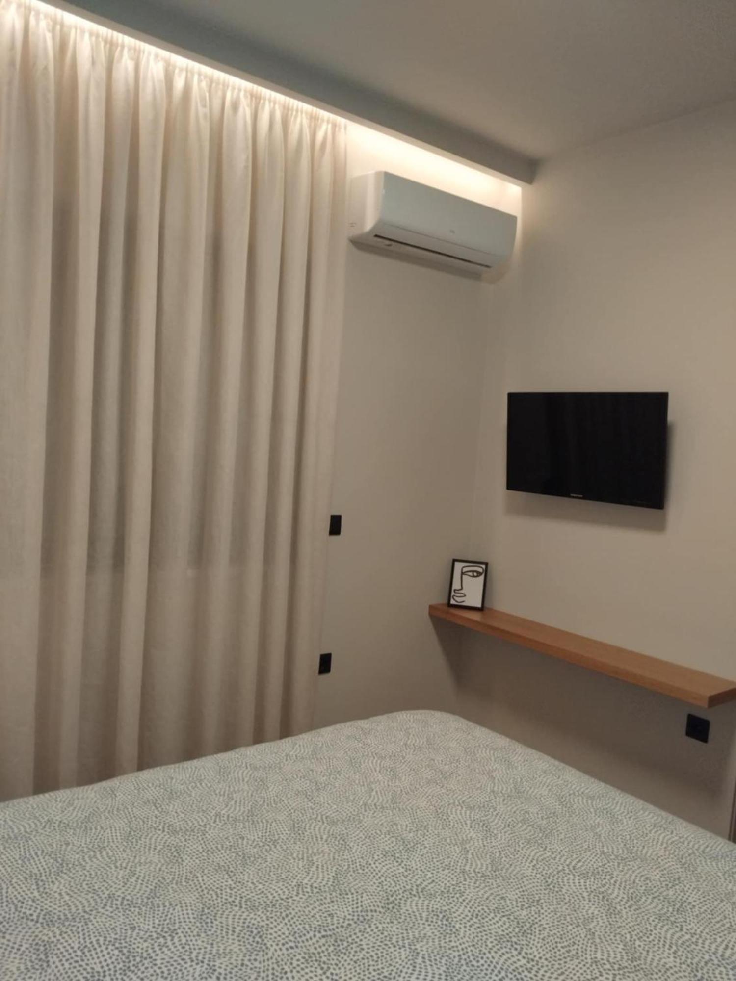 Simple, Calm And Luxurious Apartman Kalamáta Kültér fotó